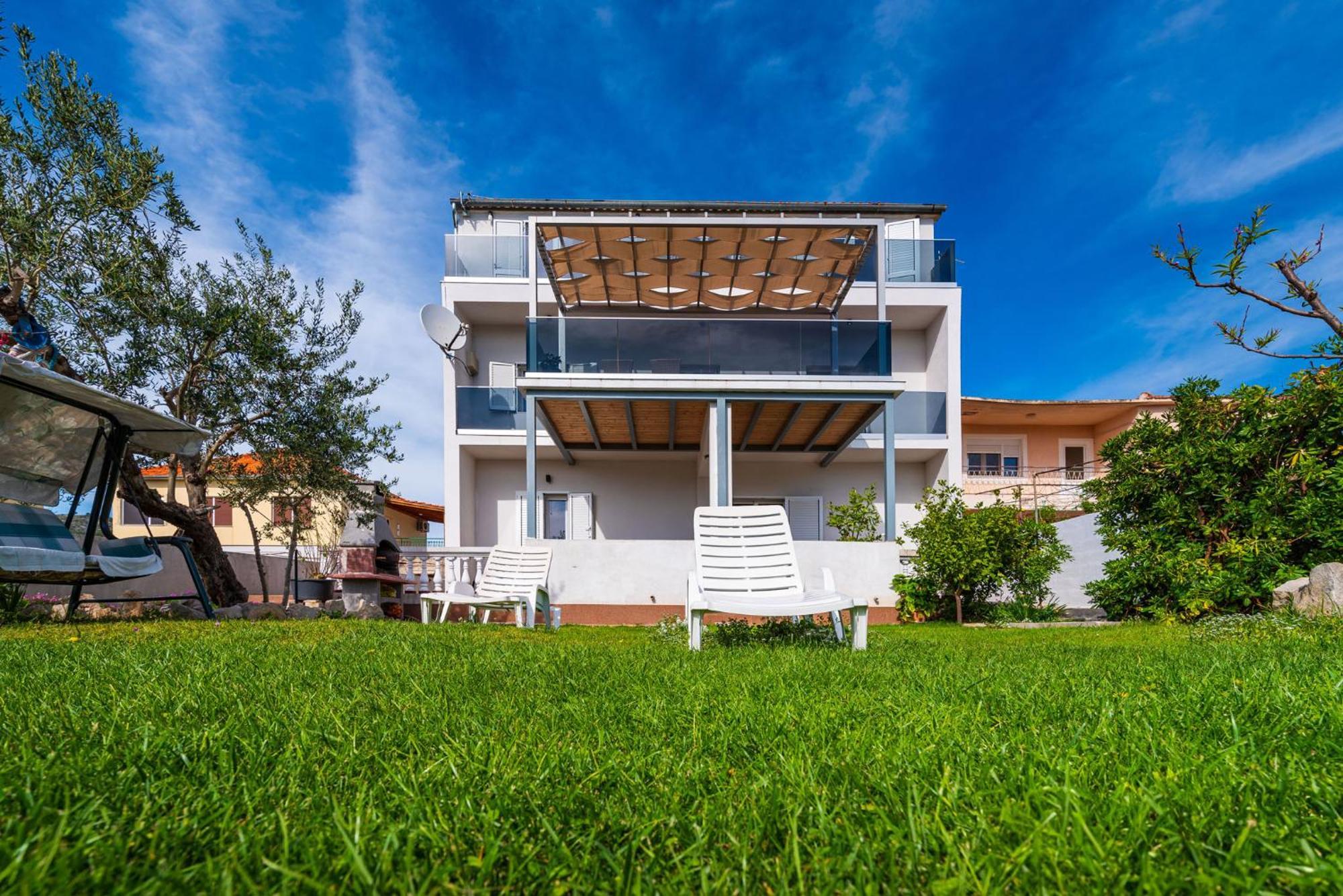 Apartments Lucija Mari Tribalj Esterno foto